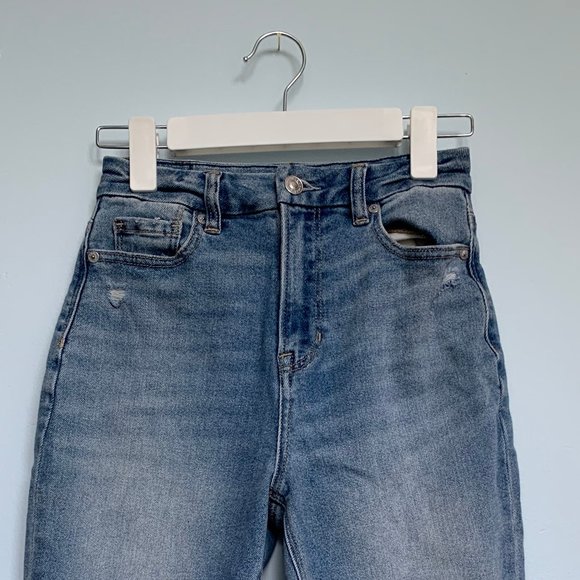 ‼️SOLD‼️Stretch Curvy Mom Jean - Picture 5 of 5